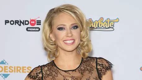 All we know after adult star Kagney Linn Karter dies aged 36.